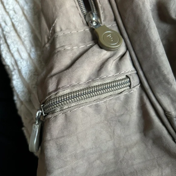 Fantasy beige backpack - Picture 8 of 8